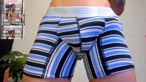 cristopher23  online show from 01.22.25