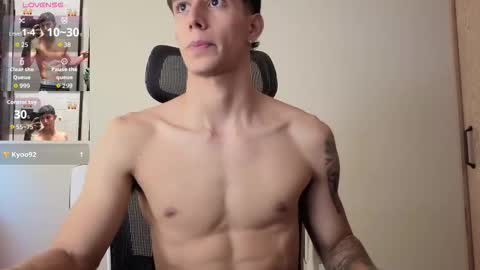 cristopher23  online show from 11.28.25