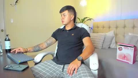 Cristopher online show from 02.16.25