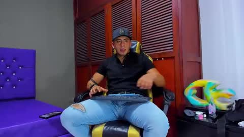 Snapshot of cristophertompson chatting on 12.25.24 Say me Cris online show from 12.25.24