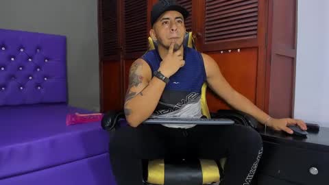 Snapshot of cristophertompson chatting on 01.18.25 Say me Cris online show from 01.18.25