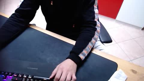 crocken_bisc online show from 02.05.26