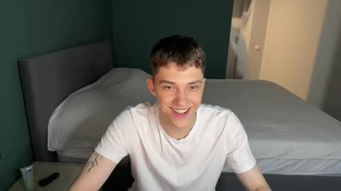 Snapshot of cronck52 chatting on 11.17.25 cronck52 online show from 11.17.25