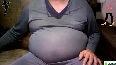 Snapshot of crossdresser64 chatting on 10.24.25 Linda Cross online show from 10.24.25