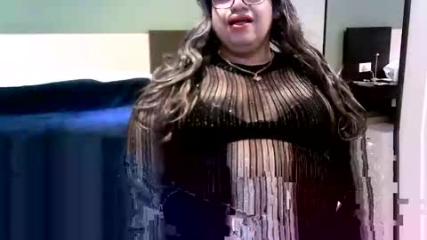 Snapshot of crossdresser64 chatting on 10.29.25 Linda Cross online show from 10.29.25