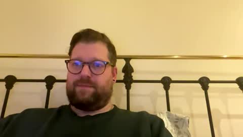 Snapshot of crouchendtiger chatting on 11.23.25 crouchendtiger online show from 11.23.25