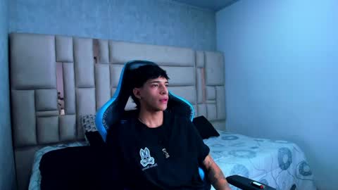 Croy online show from 04.13.26