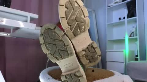 Cruel Siren online show from 12.22.25