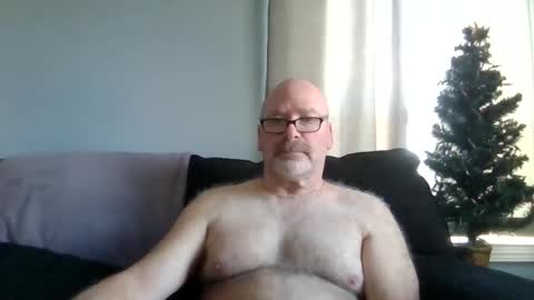 Snapshot of cruising_guy chatting on 05.04.26 fun guy online show from 05.04.26