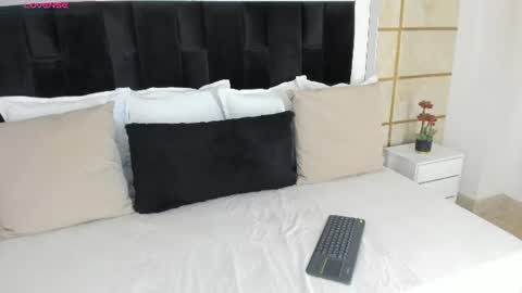 Snapshot of crysta_lrose_ chatting on 07.22.26 Crystal Rose online show from 07.22.26