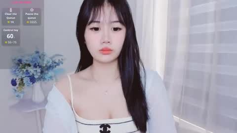 crystal_lea online show from 10.20.25
