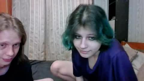 Crystal and Marcl online show from 03.02.25