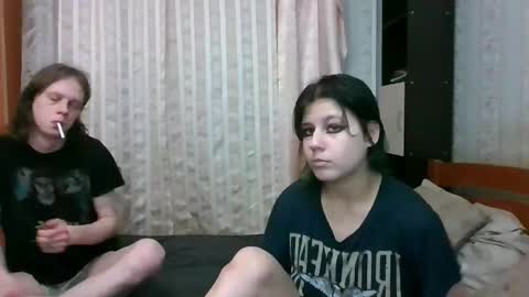 Crystal and Marcl online show from 03.05.25