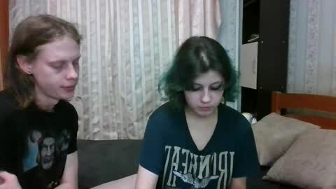 Crystal and Marcl online show from 03.05.25