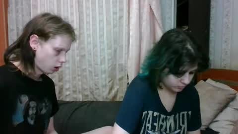 Crystal and Marcl online show from 03.06.25