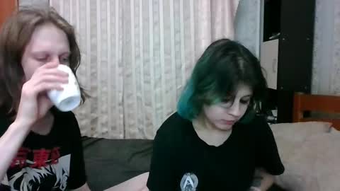 Crystal and Marcl online show from 03.10.25