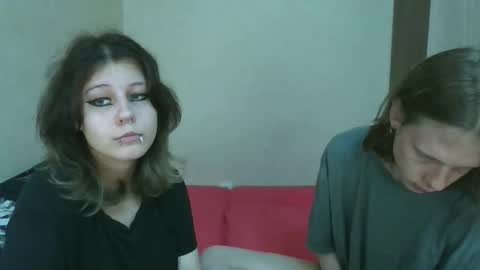 Crystal and Marcl online show from 11.01.25