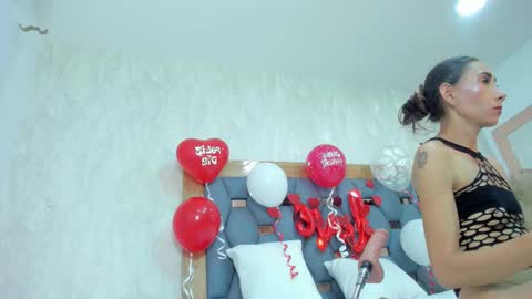 Snapshot of crystal_sm chatting on 02.15.26 crystal_sm online show from 02.15.26