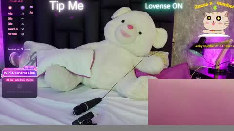 Snapshot of crystalboow chatting on 05.23.26 Crystal online show from 05.23.26