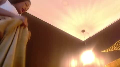 Crystal online show from 02.25.25