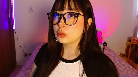 Olivia  online show from 04.05.26