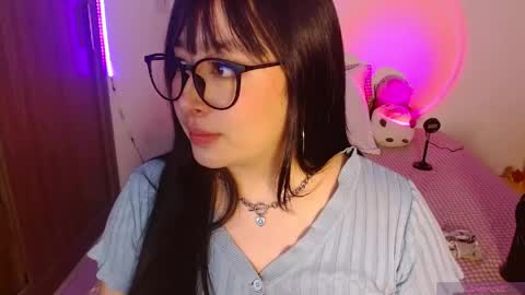 Olivia  online show from 05.25.26