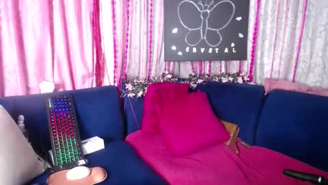 crystaljes online show from 04.02.26