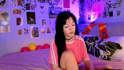 Snapshot of crystall0ve chatting on 06.24.26 crystall0ve online show from 06.24.26