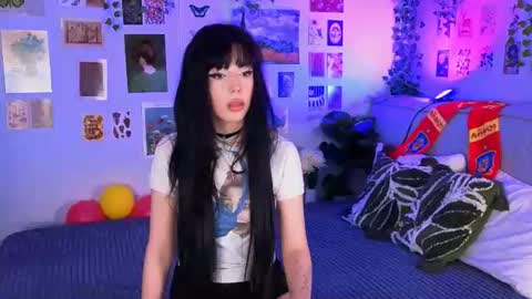 Snapshot of crystall0ve chatting on 06.30.26 crystall0ve online show from 06.30.26
