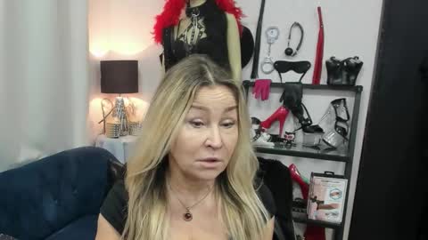 Snapshot of crystalxohotty chatting on 03.24.26 CrystalHotty online show from 03.24.26