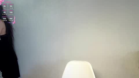 Snapshot of crystlepipkins chatting on 06.23.26 Diana online show from 06.23.26