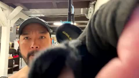 cubinheat online show from 11.24.25