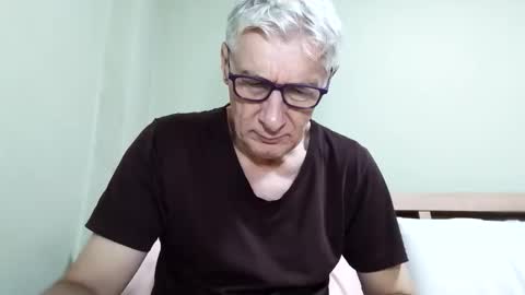 BIG UNCUT HARD COCK online show from 01.13.26