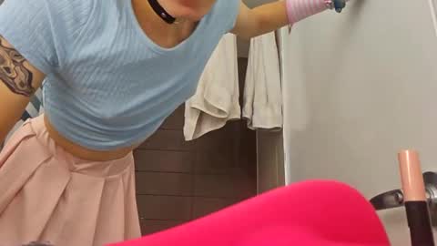 cuddleavenue online show from 09.28.25