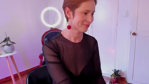 Leonela online show from 12.12.24