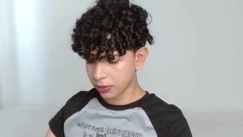 Cuddly online show from 02.20.25