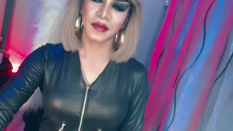 CUMMELA SLUTI online show from 04.25.26