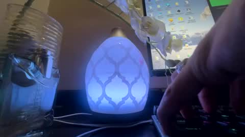 im KIM new girl to spoil online show from 02.02.25