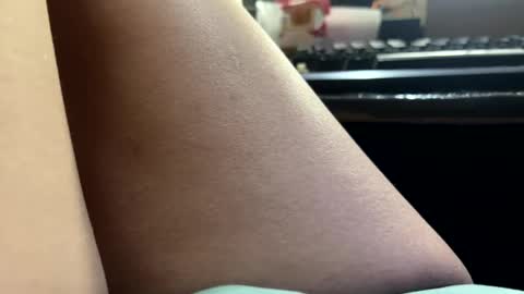 im KIM new girl to spoil online show from 02.25.25