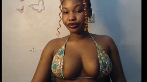 Snapshot of cum_ebony_xxxpetit chatting on 06.15.26 Teeha online show from 06.15.26