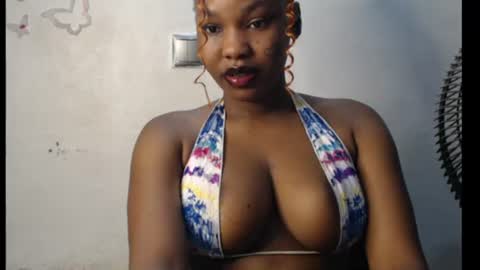 Snapshot of cum_ebony_xxxpetit chatting on 06.28.26 Teeha online show from 06.28.26