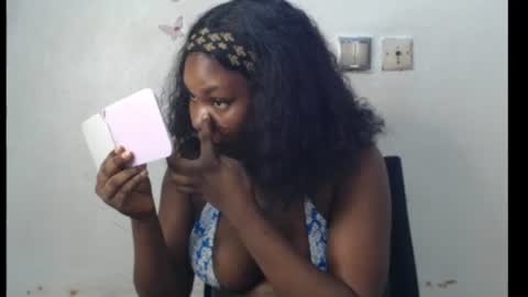 Snapshot of cum_ebony_xxxpetit chatting on 07.03.26 Teeha online show from 07.03.26