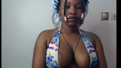 Snapshot of cum_ebony_xxxpetit chatting on 08.07.26 Teeha online show from 08.07.26