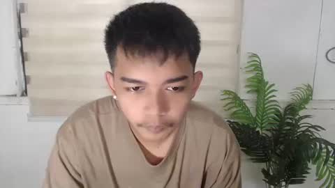 Snapshot of cum_for_u19 chatting on 01.13.26 DREI online show from 01.13.26