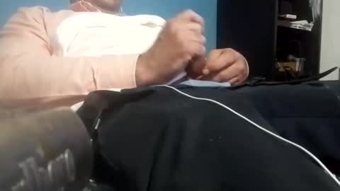 Snapshot of cumbian_chero chatting on 10.15.25 cumbian_chero online show from 10.15.25