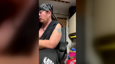 Snapshot of cumdaddyy92 chatting on 01.15.26 cumdaddyy92 online show from 01.15.26