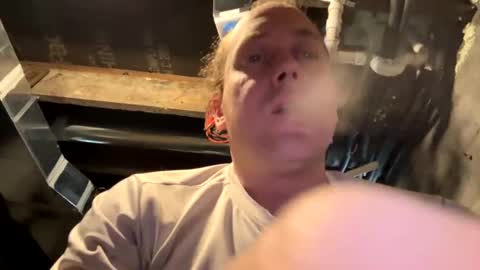 Snapshot of cumfacialxxx chatting on 12.18.24 cumfacialxxx online show from 12.18.24