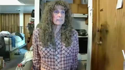 Snapshot of cumfornikki chatting on 11.27.25 Nikki online show from 11.27.25