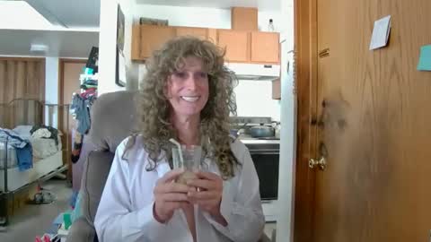 Snapshot of cumfornikki chatting on 02.28.26 Nikki online show from 02.28.26