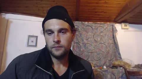 Snapshot of cumingdutchman chatting on 10.25.25 cumingdutchman online show from 10.25.25